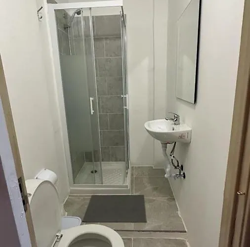 7 Requinte 招待所 *